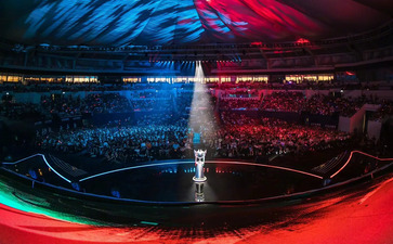 62.5%的未成年网民经常玩游戏 中国出重拳，避免沉迷网游